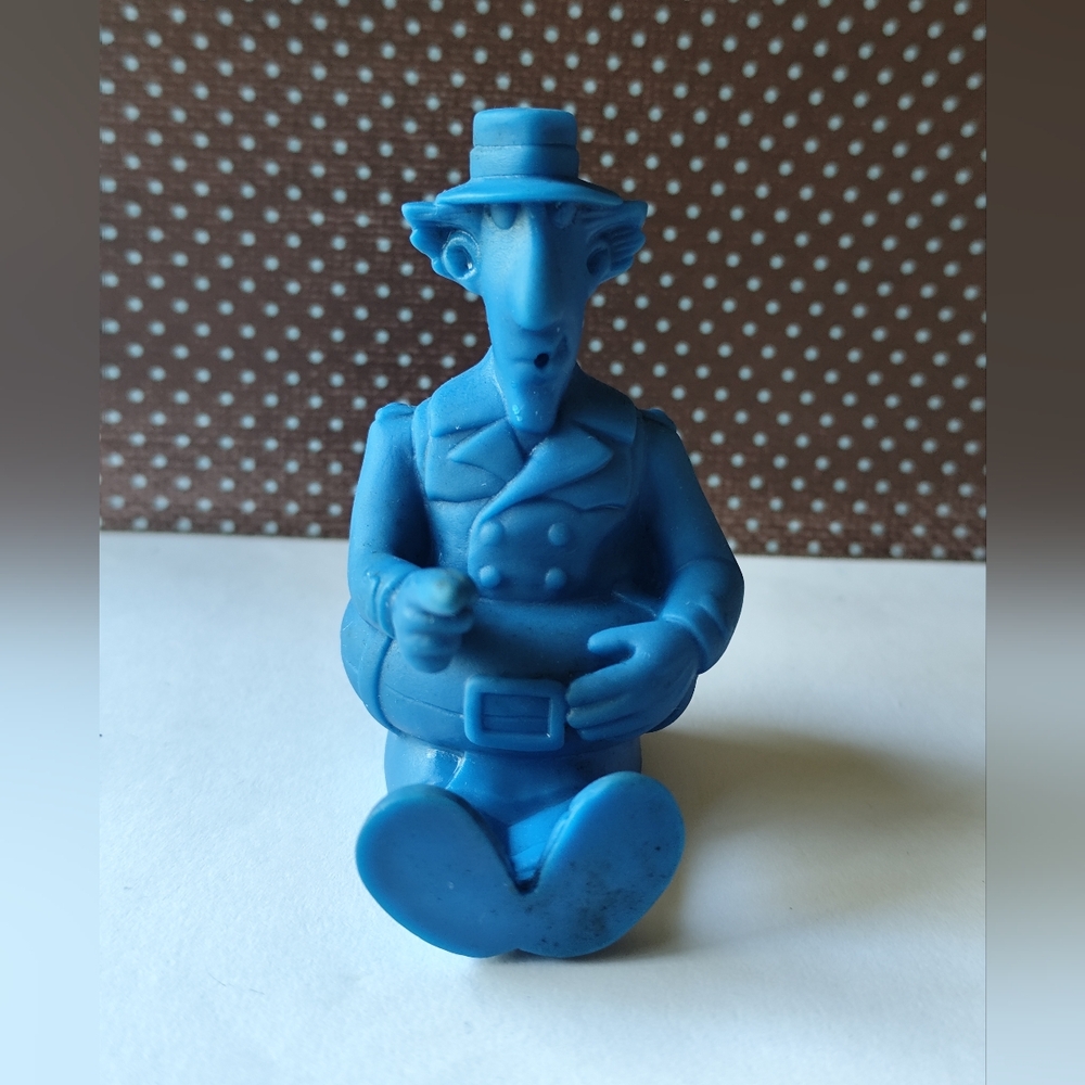 3/$25💙Vintage Inspector Gadget water squirter toy